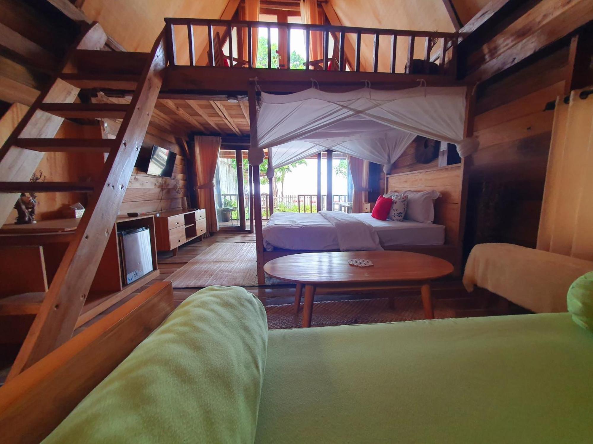 Sunset Moyo Bungalows Moyo Island Exterior foto